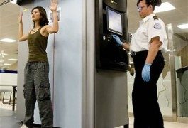 Les scanners corporels dans les aéroports, pour ou contre?