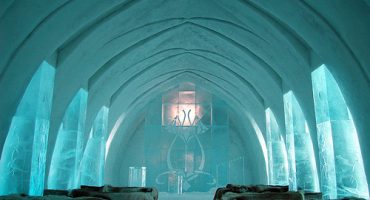 Passer une nuit dans un hôtel de glace