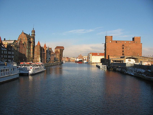 Dans le port de Gdansk... Dans le port de Gdansk...