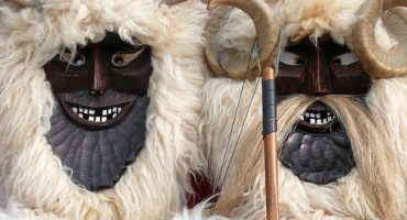 Carnavals en Hongrie et en Slovénie : gare aux monstres !