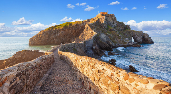 Gaztelugatxe Espagne iStock