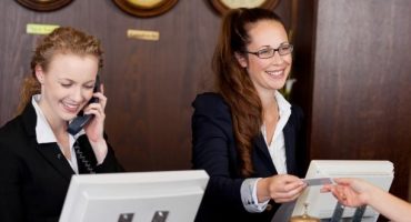 Comment profiter de la carte de fidélité Accor ou des autres groupes hôteliers ?