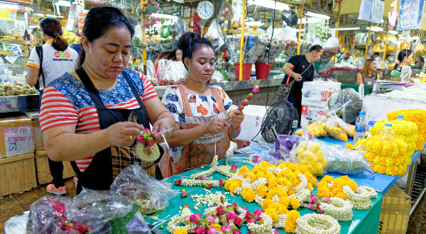 Marché aux fleurs Bangkok iStock
