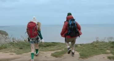 Ludovik et Alison Wheeler dans une vidéo pour Transavia