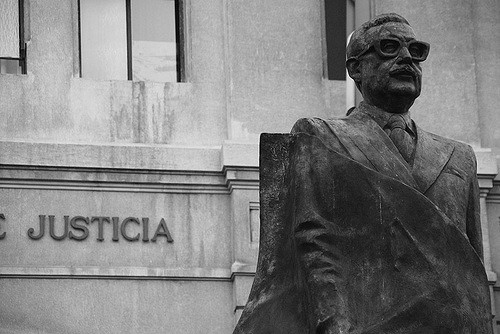 Statue de Salvador Allende (à Santiago)