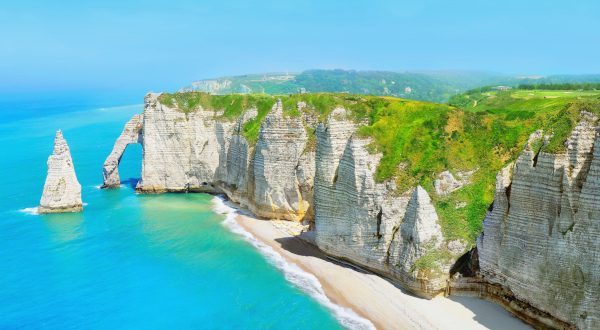 plage d'etretat proche de paris
