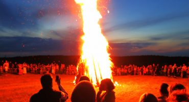 À la Saint-Jean, la Scandinavie joue avec le feu