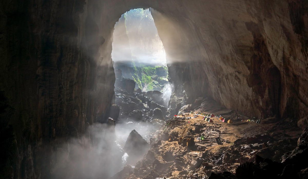 Hang Son Doong, visite de la plus grande grotte du monde