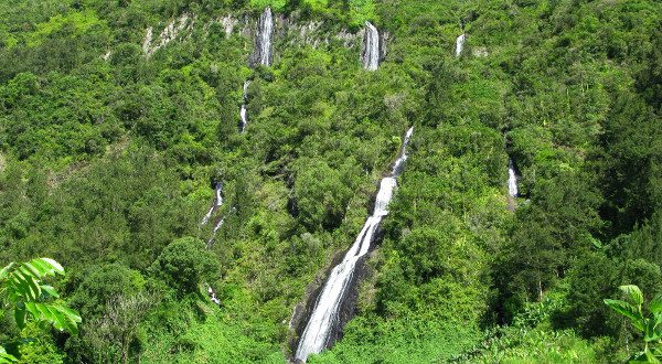 Cascade voile de la Mariée Réunion iStock
