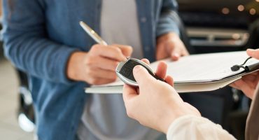Peut-on louer une voiture sans carte de crédit ?
