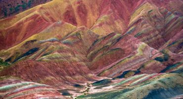 Randonnée arc-en-ciel : 5 sites colorés à découvrir absolument