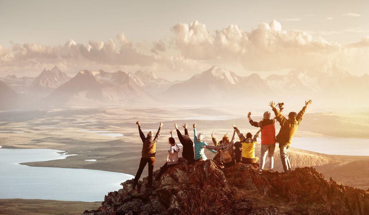 groupe d'amis en voyage