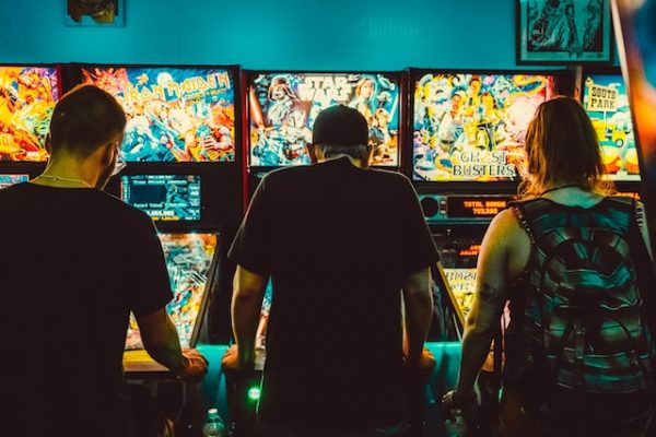 Le flipper, jeu d'arcade