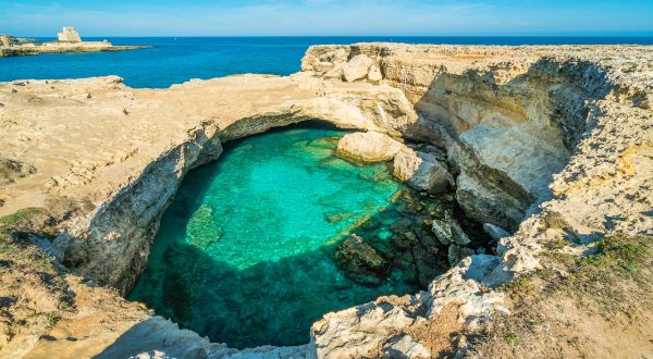 Grotta della Poesia, Italie