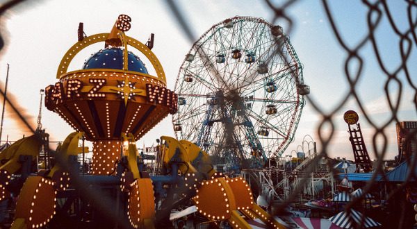 Coney Island sebastien-cordat-ZGOlXxJz1dM-unsplash