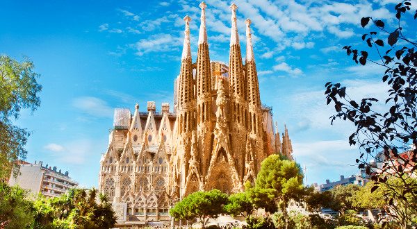 Sagrada Familia Barcelone iStock 600x330