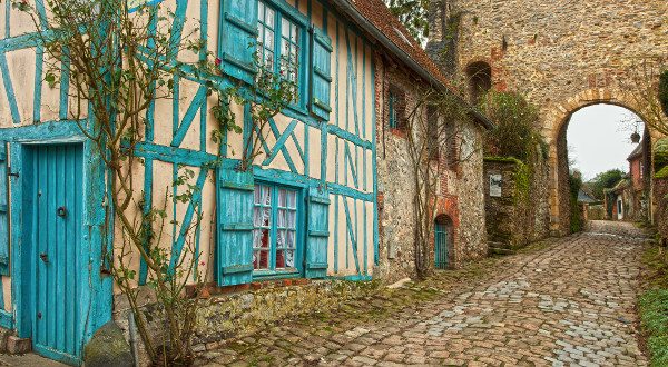 Gerberoy en Picardie iStock
