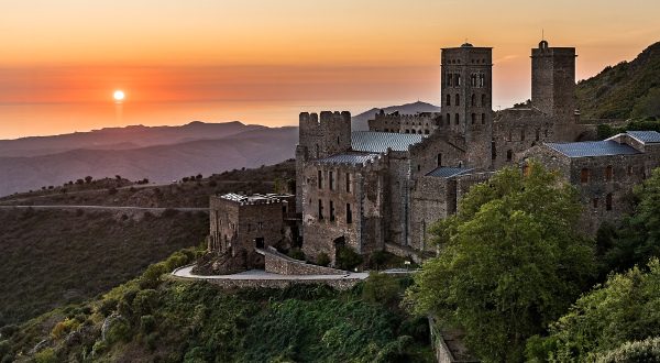 Sortida de sol als vols de Sant Pere de Rodes. Alt Empordà, setembre de 2019.