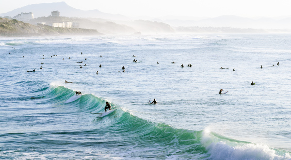Top 5 des meilleurs spots pour surfer en Espagne