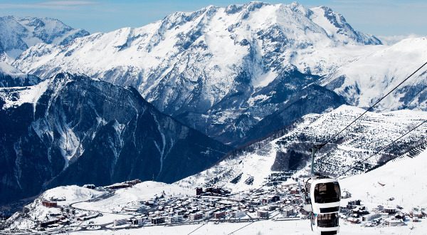 Alpes d'Huez France iStock