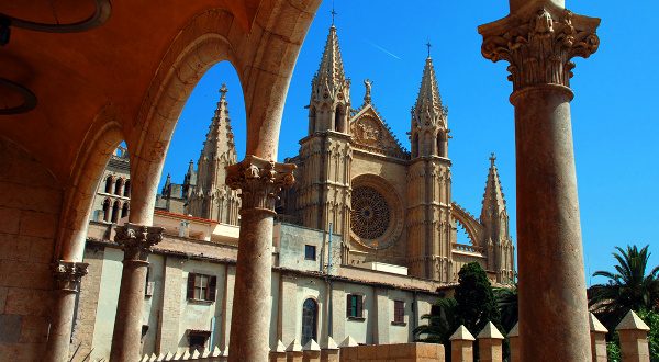 Cathédrale Palma de Majorque iStock