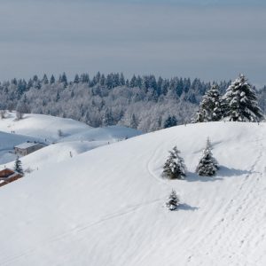 Jura Montagne neige ski iStock