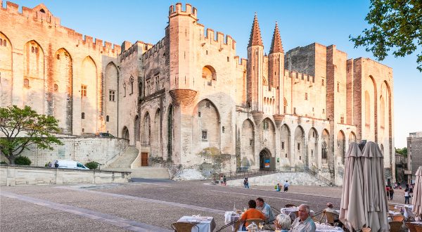 Palais des Papes avignon Shutterstock
