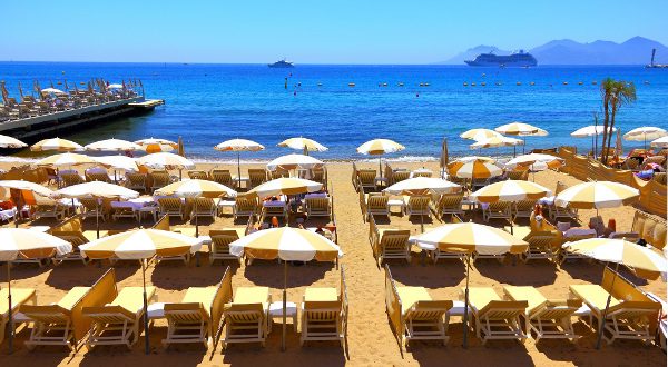 Plage Cannes Shutterstock