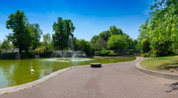 jardin-Lecoq-Clermont-Ferrand-iStock