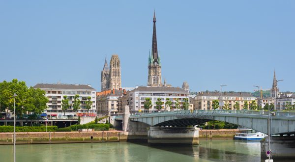 Sena embankment in Rouen in a summer day