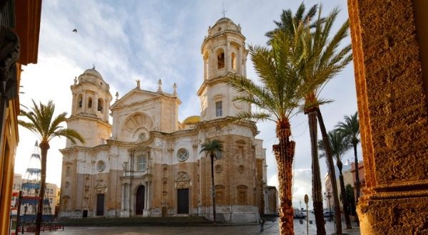 cathédrale Cadix Shutterstock
