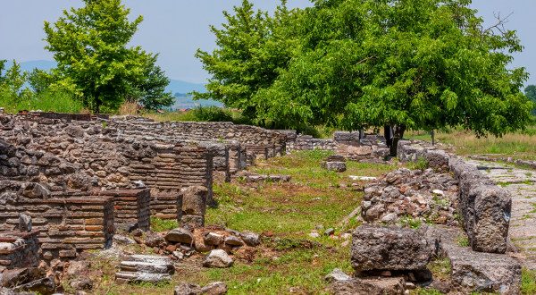 Ruines-de-Dion-Grèce-iStock