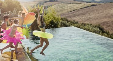 Vacances d’été : une aide financière pour les 18-25 ans
