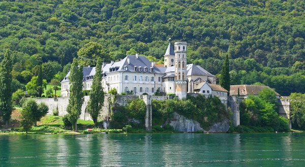 a voir autour de grenoble : aix les bains