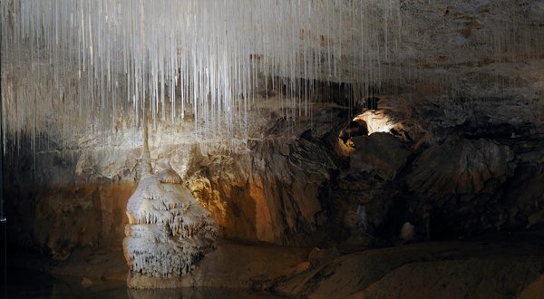 visiter la grotte de choranche vers grenoble