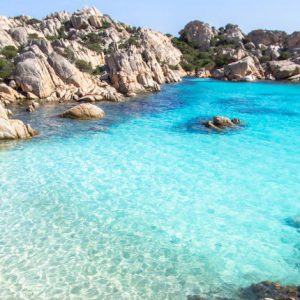 Plage au Sud de la Sardaigne iStock
