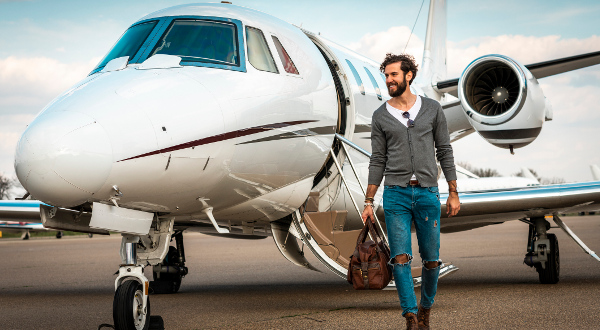 Voyager en jet privé iStock