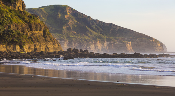 La plage de Muriwai en Nouvelle-Zélande