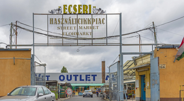 marché aux puces d'Ecseri Budapest